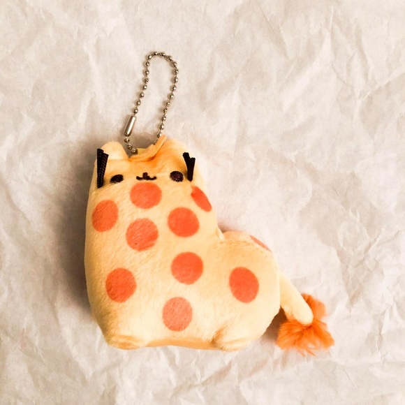 pusheen giraffe